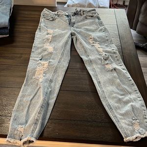 Size 9 Ripped NWOT Jeans